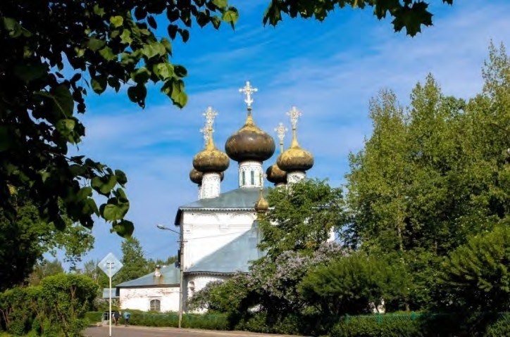 Фотографии.